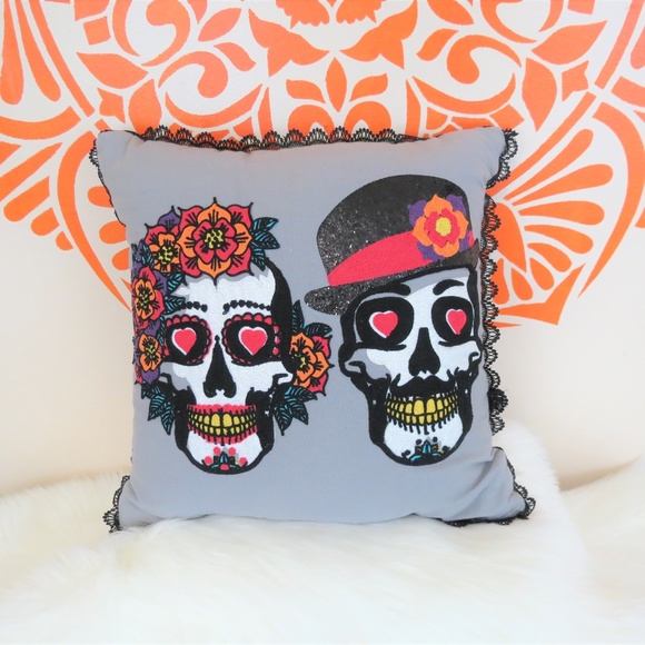 no brand Other - Day Of The Dead Pr Of Skull Embroidered Pillow